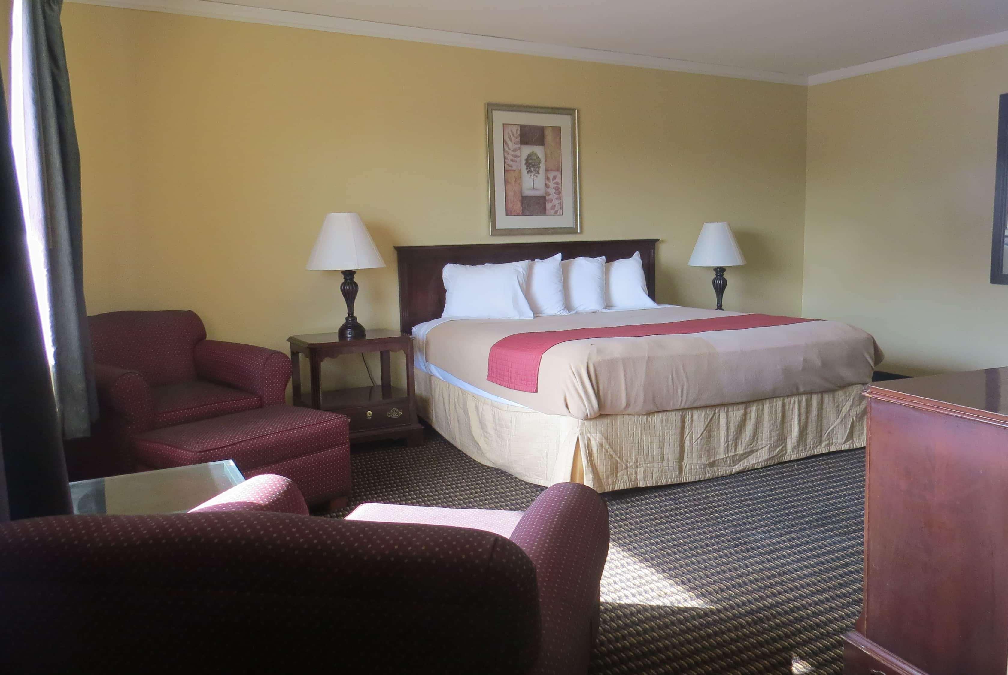 Travelodge By Wyndham Stratton Eksteriør billede