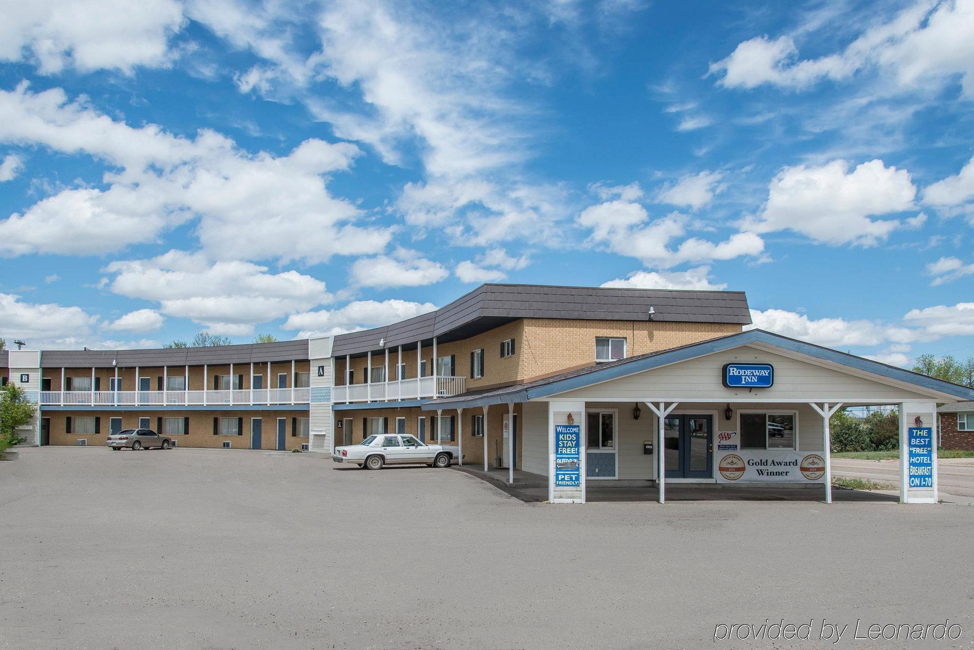 Travelodge By Wyndham Stratton Eksteriør billede
